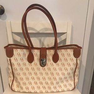 Dooney and Bourke large signature canvas tote!